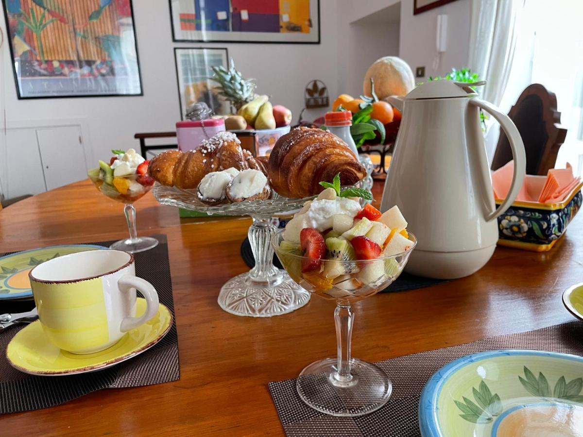 Da Cristina Palazzo Atanasio Hotel ปาแลร์โม ภายนอก รูปภาพ